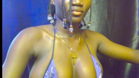 Snapshot of blaq_melanin chatting on April 24, 2026, 1:02 pm nikky00 online show from April 24, 2026, 1:02 pm