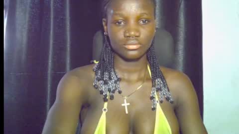Snapshot of blaq_melanin chatting on May 20, 2026, 7:25 am nikky00 online show from May 20, 2026, 7:25 am