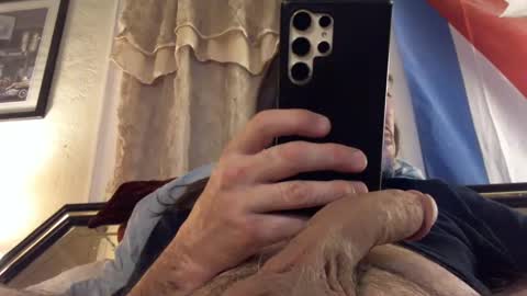 Snapshot of blazinawin chatting on March 10, 2025, 3:23 am FreshCut online show from March 10, 2025, 3:23 am