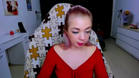 Nicole online show from February 7, 2025, 2:26 pm