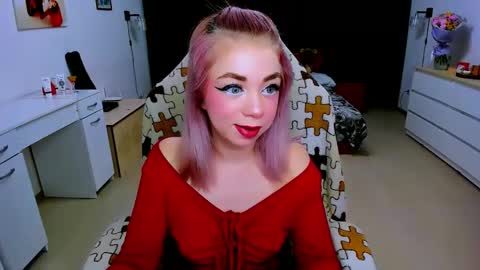 Nicole online show from January 31, 2025, 7:39 am