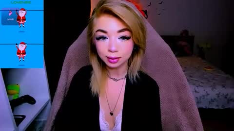 Nicole online show from December 22, 2025, 11:46 pm