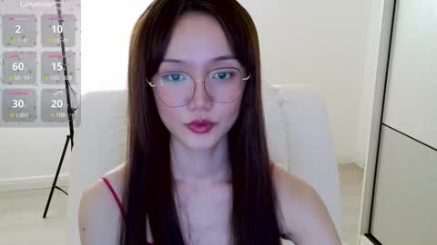 Snapshot of blon_kater chatting on December 18, 2024, 7:26 am YoYo online show from December 18, 2024, 7:26 am