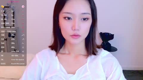 YoYo online show from December 21, 2025, 11:06 am