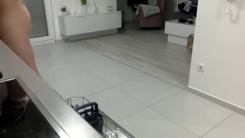 blondas21 online show from November 18, 2025, 5:17 pm