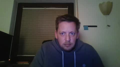 blonde32m online show from December 15, 2024, 1:24 am