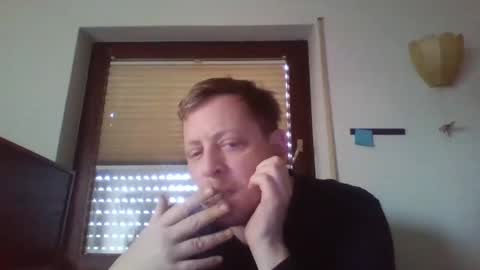 blonde32m online show from January 17, 2025, 9:39 am