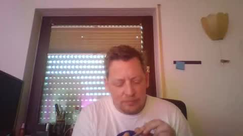 blonde32m online show from November 8, 2025, 6:57 am