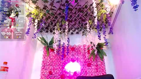 blonde_squirt_ online show from March 2, 2025, 1:36 am