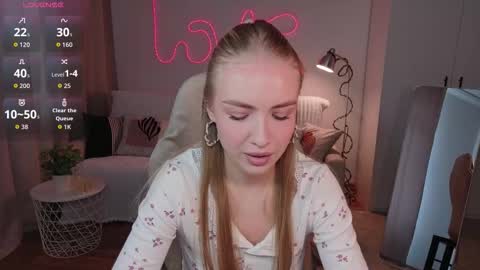 Nessa online show from March 22, 2026, 9:56 am