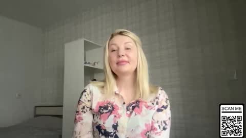 blondie_xoxoxo online show from February 13, 2026, 1:29 pm