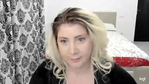 Snapshot of blondysarah chatting on February 20, 2026, 11:49 pm blondysarah online show from February 20, 2026, 11:49 pm