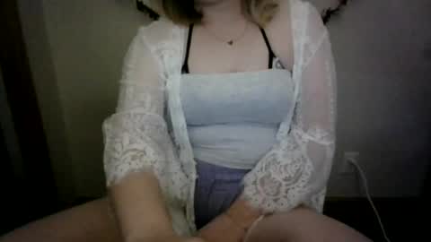 Snapshot of bloomfielda16 chatting on July 18, 2026, 11:08 pm lucylove online show from July 18, 2026, 11:08 pm