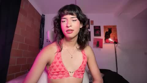 Bella Bloom ts online show from March 26, 2026, 1:11 am