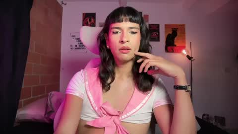 Bella Bloom ts online show from May 21, 2026, 2:07 am