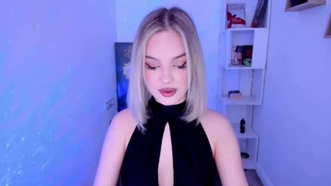 Sophia online show from March 3, 2025, 7:49 pm