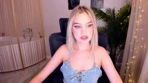 Sophia online show from March 9, 2025, 1:46 am