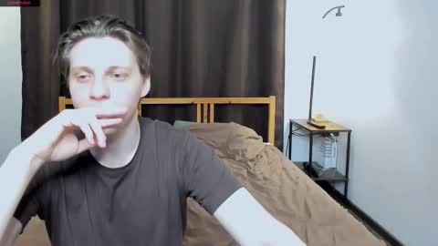 Snapshot of blossomandbee chatting on January 9, 2026, 12:24 am Sasha and Maria online show from January 9, 2026, 12:24 am