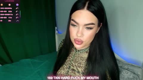 Snapshot of blowjob_queeny chatting on October 1, 2025, 6:19 am Welcome guysMy name KatePVT its Open online show from October 1, 2025, 6:19 am
