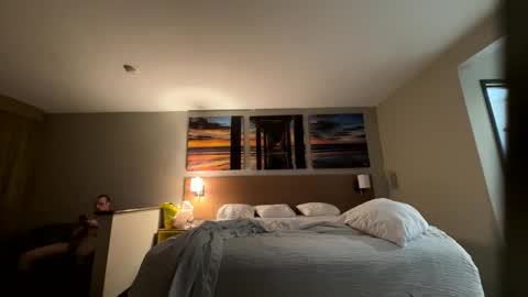 blowmemilfs online show from February 25, 2026, 8:57 am