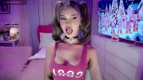 Snapshot of blue_aiveexx chatting on December 20, 2025, 5:25 am aivee online show from December 20, 2025, 5:25 am