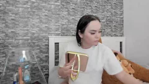 blue candy28 online show from March 8, 2025, 4:34 am