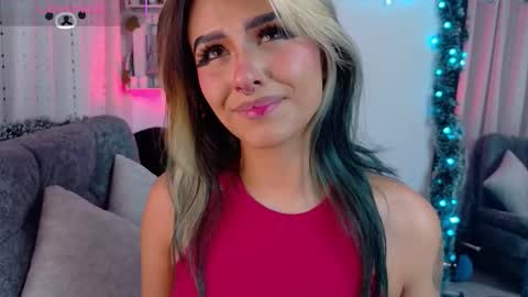 blue_kittenn online show from December 17, 2025, 4:40 am