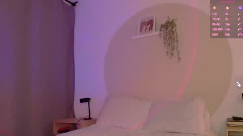 Blue online show from December 9, 2024, 11:45 pm