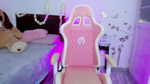 Linda  online show from January 29, 2025, 7:22 pm