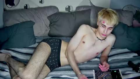 SONNYVAN online show from March 17, 2026, 3:04 pm