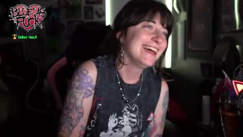 Snapshot of blueasfuck chatting on June 25, 2026, 1:27 am Blue online show from June 25, 2026, 1:27 am