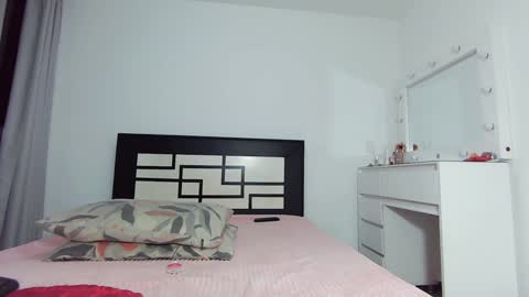 Snapshot of bluediamond_ chatting on January 18, 2025, 1:41 am bluediamond_ online show from January 18, 2025, 1:41 am