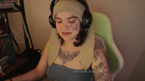 Blue online show from February 7, 2026, 4:38 am