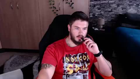 blueeyeboy0 online show from July 8, 2026, 12:09 pm