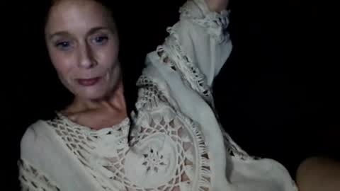 Blueeyedlie online show from July 19, 2026, 6:28 am