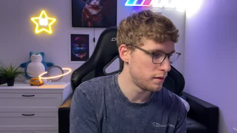 blueeyedtallguy online show from December 4, 2024, 12:52 am