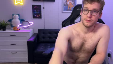 blueeyedtallguy online show from December 5, 2024, 3:48 am