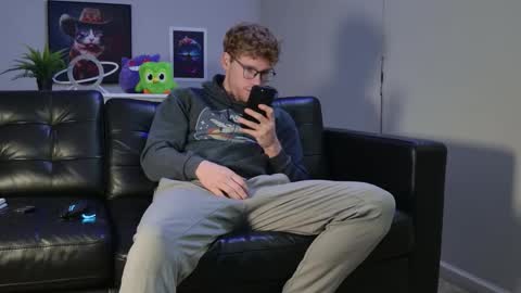 blueeyedtallguy online show from October 11, 2025, 8:40 pm