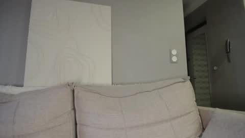 Snapshot of blueeyeess chatting on January 15, 2025, 1:20 pm Alina online show from January 15, 2025, 1:20 pm