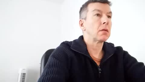 Snapshot of blueeyesteele chatting on January 6, 2026, 1:26 pm blueeyesteele online show from January 6, 2026, 1:26 pm