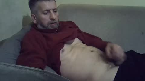 Snapshot of bluehot59 chatting on December 9, 2024, 8:44 pm blue online show from December 9, 2024, 8:44 pm