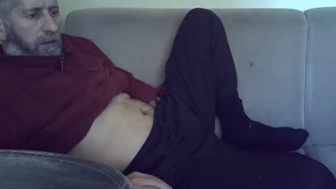 Snapshot of bluehot59 chatting on January 19, 2025, 12:06 pm blue online show from January 19, 2025, 12:06 pm