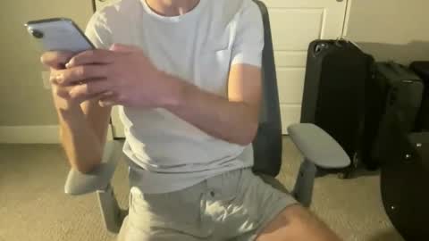 blueme124926 online show from April 4, 2026, 4:11 am