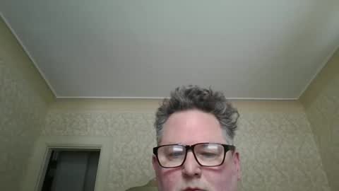 Snapshot of bluemoose70 chatting on January 4, 2025, 3:39 pm bluemoose70 online show from January 4, 2025, 3:39 pm