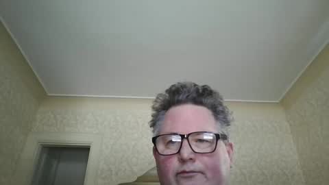 Snapshot of bluemoose70 chatting on February 5, 2025, 5:09 pm bluemoose70 online show from February 5, 2025, 5:09 pm