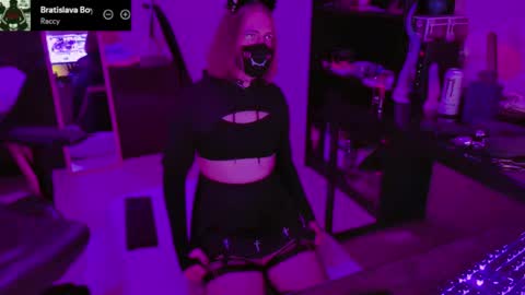 Blue online show from February 10, 2026, 9:08 pm