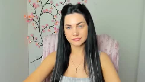 Kelly online show from April 14, 2026, 5:46 am