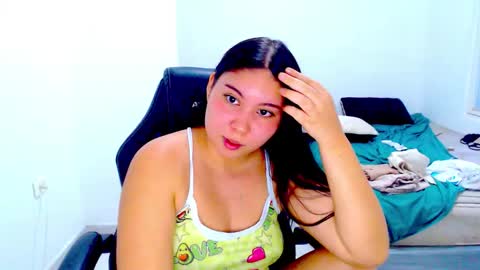 Snapshot of blumbum chatting on September 10, 2025, 11:05 pm Hey guysI am BrendaWelcome my room online show from September 10, 2025, 11:05 pm