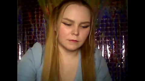 blushing_star online show from February 14, 2025, 4:52 pm