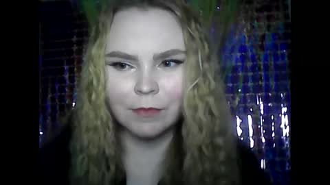 blushing_star online show from February 25, 2025, 5:47 pm